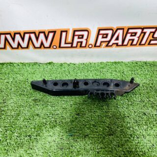 LR150995 Right wing strut Range Rover L460 (2023-) Used cost  € in stock 1 pcs.