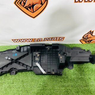 LR151468 Roof rack bracket for Range Rover L460 (2023-) Used cost  € in stock 1 pcs.
