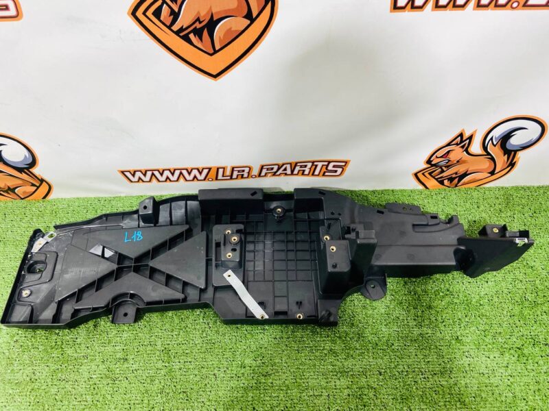 LR151468 Roof rack bracket for Range Rover L460 (2023-) Used cost  € in stock 1 pcs.