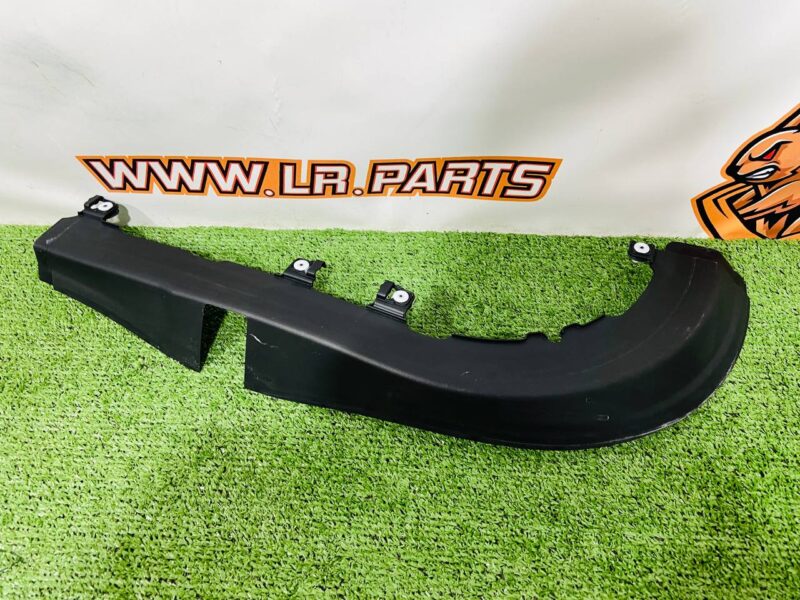 LR151574 Interior trim molding of the right rear door of Range Rover L460 (2023-) used cost  € in stock 1 pcs.
