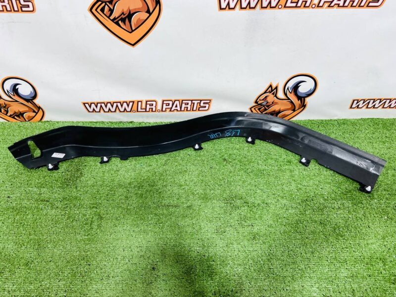 LR151582 Molding trim for the rear left door of Range Rover L460 (2023-) Used cost  € in stock 1 pcs.