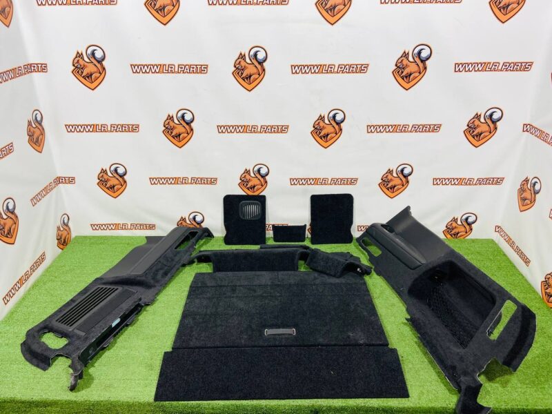 LR151584KIT Finishing of the luggage compartment set Range Rover L460 (2023-) Used cost  € in stock 1 pcs.