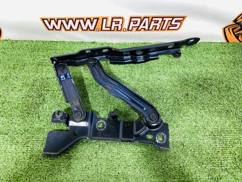 LR151886 Right Hood Hinge Range Rover Sport L461 (2023-) Used cost 50 € in stock 2 pcs.