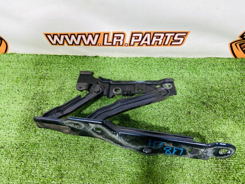 LR151891 Left hood loop Range Rover Sport L461 (2023-) Used cost 50 € in stock 2 pcs.