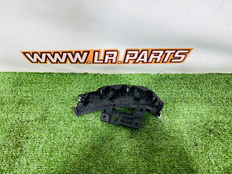 LR152113 Right instrument panel trim Range Rover L460 (2023-) Used cost  € in stock 1 pcs.
