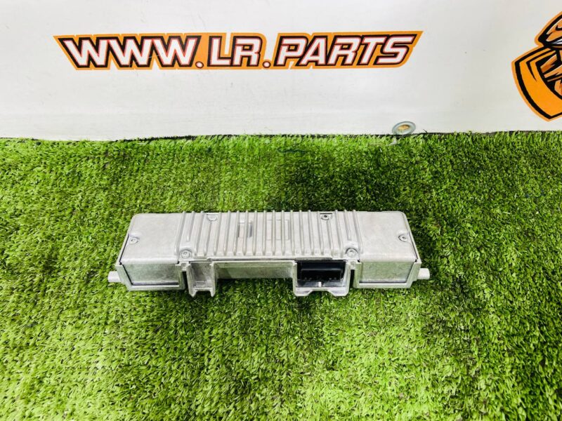 LR152352 Front camera under the windshield for Range Rover L460 (2023-) Used cost  € in stock 1 pcs.