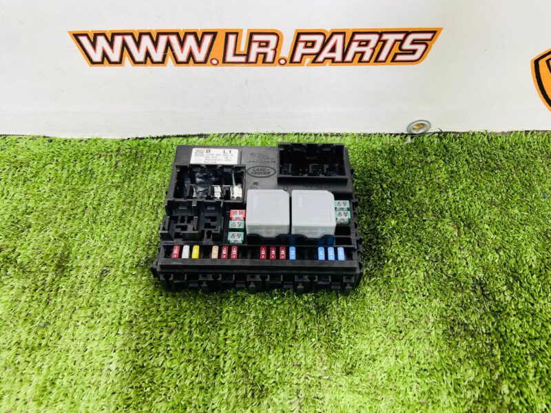 LR152816 Fuse box Range Rover L460 (2023-) Used cost  € in stock 1 pcs.