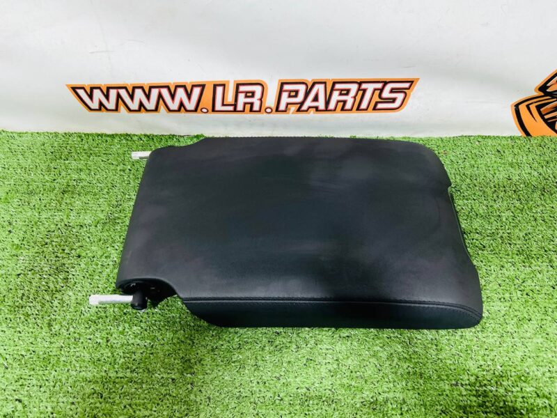 LR152890 Armrest Range Rover L460 (2023-) Used cost  € in stock 1 pcs.