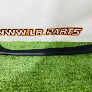 LR153086 Molding trim of the rear right door for Range Rover L460 (2023-) Used cost  € in stock 1 pcs.