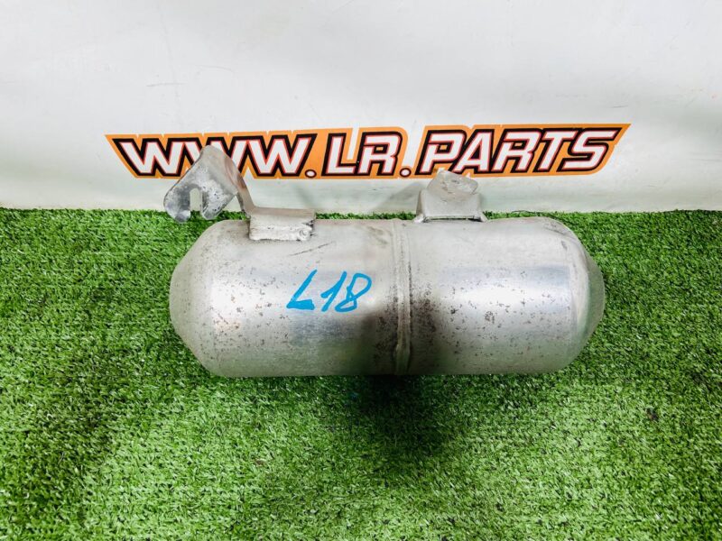 LR153320 Left Range Rover L460 (2023-) Air Suspension Tank Used cost  € in stock 1 pcs.