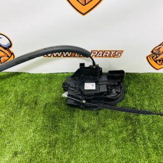 LR153730 Rear left door lock for Range Rover L460 (2023-) Used cost  € in stock 1 pcs.