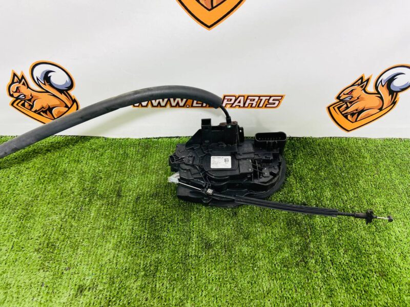LR153730 Rear left door lock for Range Rover L460 (2023-) Used cost  € in stock 1 pcs.