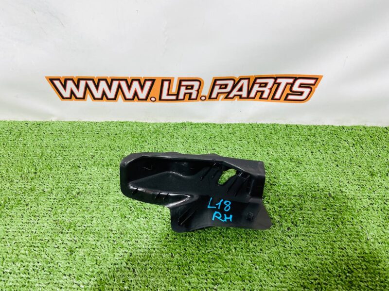 LR153792 Trunk Lid Latch Nest for Range Rover L460 (2023-) Used cost  € in stock 1 pcs.