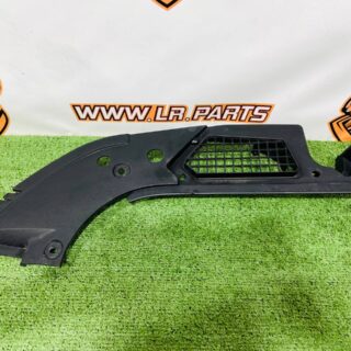 LR153833 Right cover in the engine compartment Range Rover L460 (2023-) Used cost  € in stock 1 pcs.