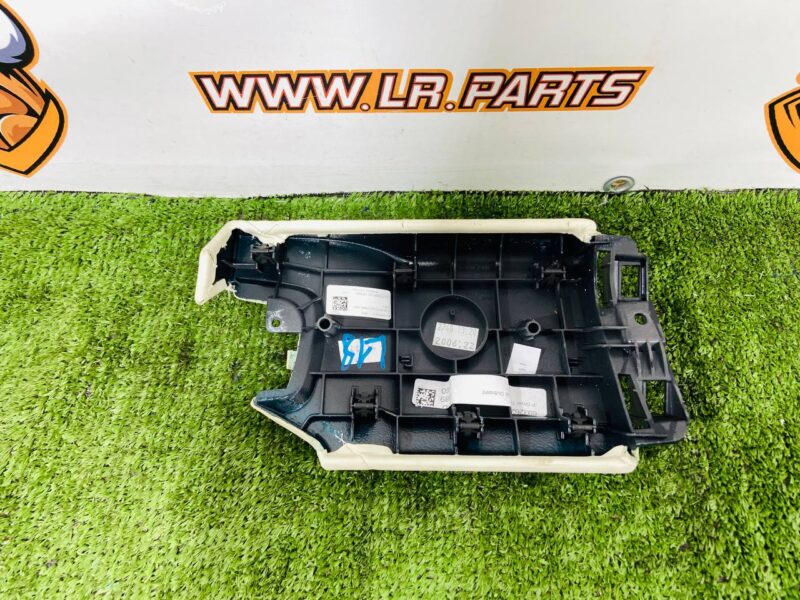 LR154550 Instrument Panel Molding Range Rover L460 (2023-) Used cost  € in stock 1 pcs.