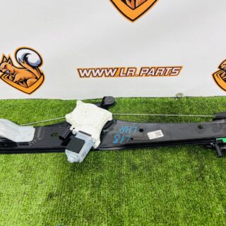 LR154578 Rear left electric window regulator. Range Rover L460 (2023-) Used cost  € in stock 1 pcs.