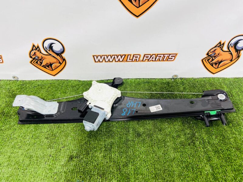 LR154578 Rear left electric window regulator. Range Rover L460 (2023-) Used cost  € in stock 1 pcs.