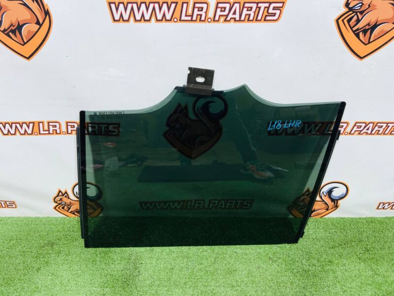 LR154585 Rear left door glass for Range Rover L460 (2023-) used cost  € in stock 1 pcs.