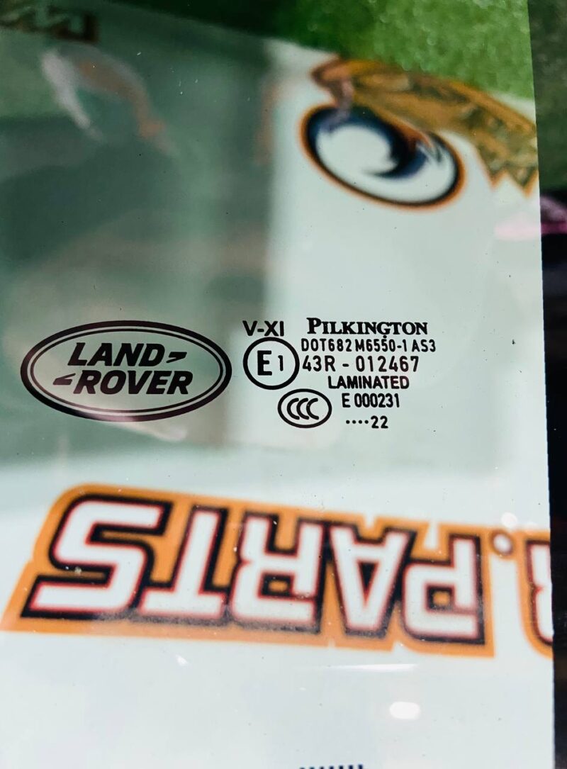 LR154585 Rear left door glass for Range Rover L460 (2023-) used cost  € in stock 1 pcs.