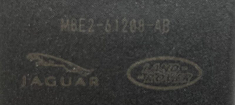 LR160916 Front Seat Belt Buckle for Range Rover L460 (2023-) Used cost  € in stock 2 pcs.