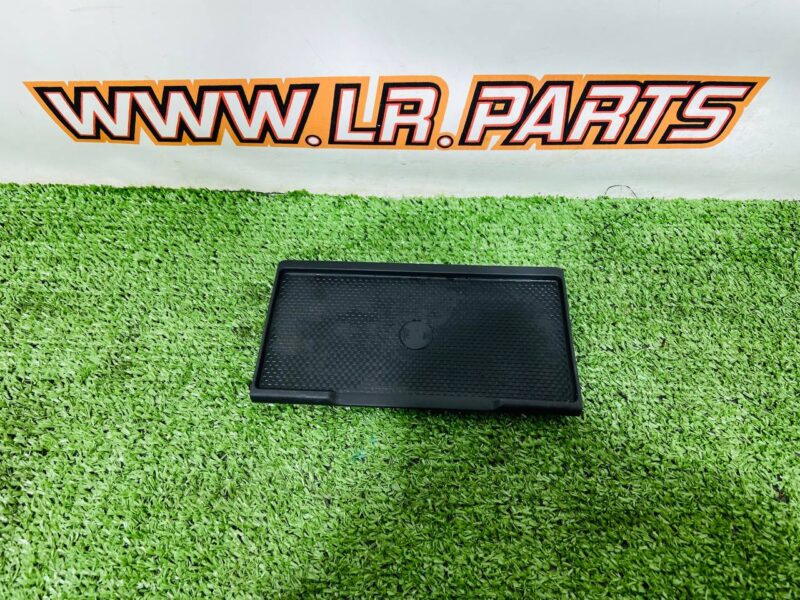 LR168550 Mat of the Range Rover L460 console luggage compartment (2023-) Used cost  € in stock 1 pcs.