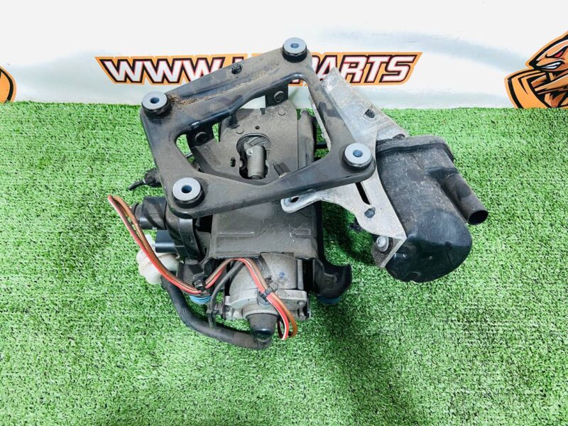 LR172657 Air suspension compressor for Range Rover Sport L461 (2023-) Used cost  € in stock 1 pcs.