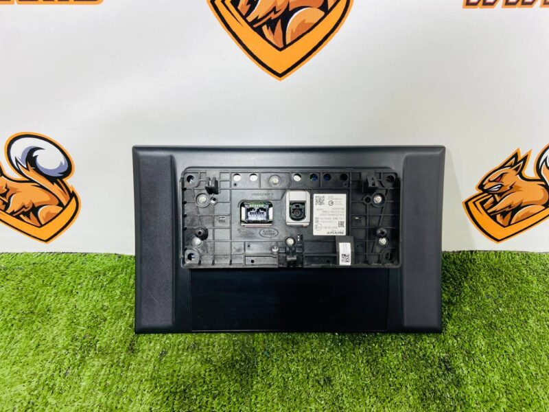 LR176607 Screen of the Range Rover Sport L461 (2023-) multimedia system Used cost 1 600 € in stock 1 pcs.
