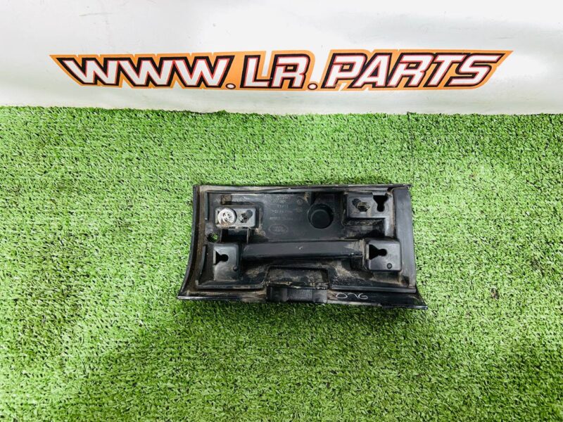 LR177249 Front right door molding for Range Rover L460 (2023-) Used cost  € in stock 1 pcs.