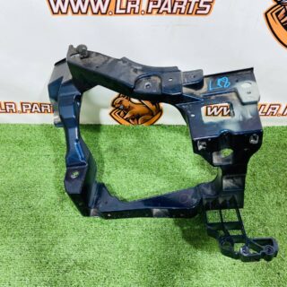 LR177502 Right headlight mounting bracket for Range Rover L460 (2023-) Used cost  € in stock 1 pcs.
