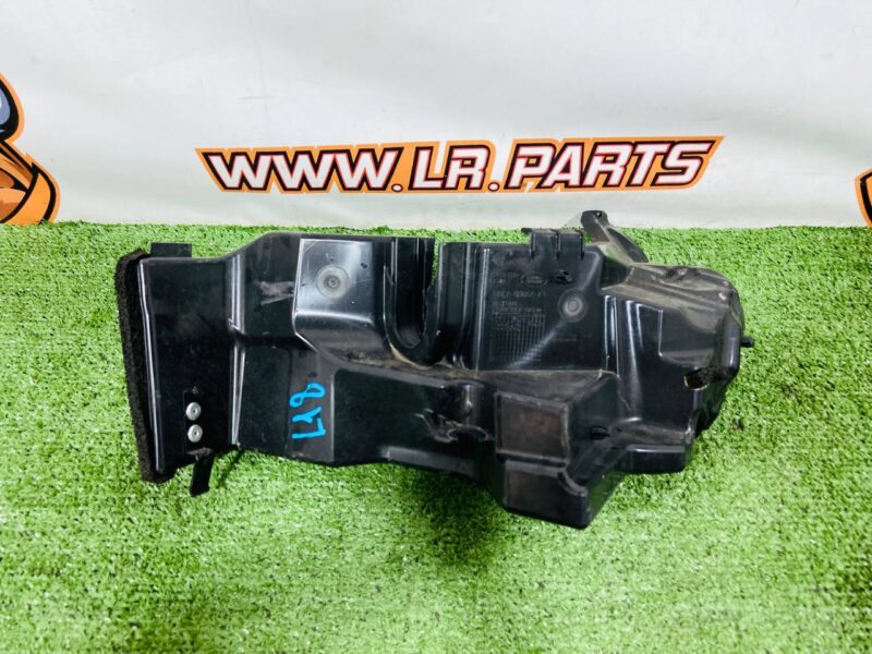 LR181637 Engine compartment insulation left side Range Rover L460 (2023-) Used cost  € in stock 1 pcs.