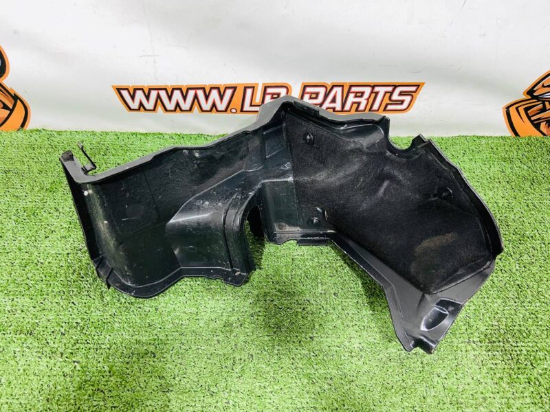 LR181637 Engine compartment insulation left side Range Rover L460 (2023-) Used cost  € in stock 1 pcs.