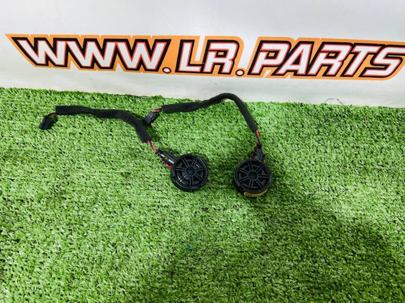 LR182121 High-frequency front door speaker for Range Rover L460 (2023-) Used cost  € in stock 2 pcs.