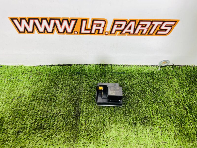 LR183101 Suspension Sensor for Range Rover L460 (2023-) Used cost  € in stock 1 pcs.