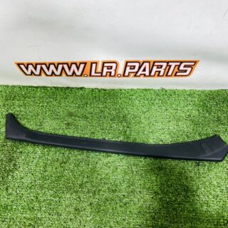 LR183522 Molding trim for the rear left door of Range Rover L460 (2023-) Used cost  € in stock 1 pcs.