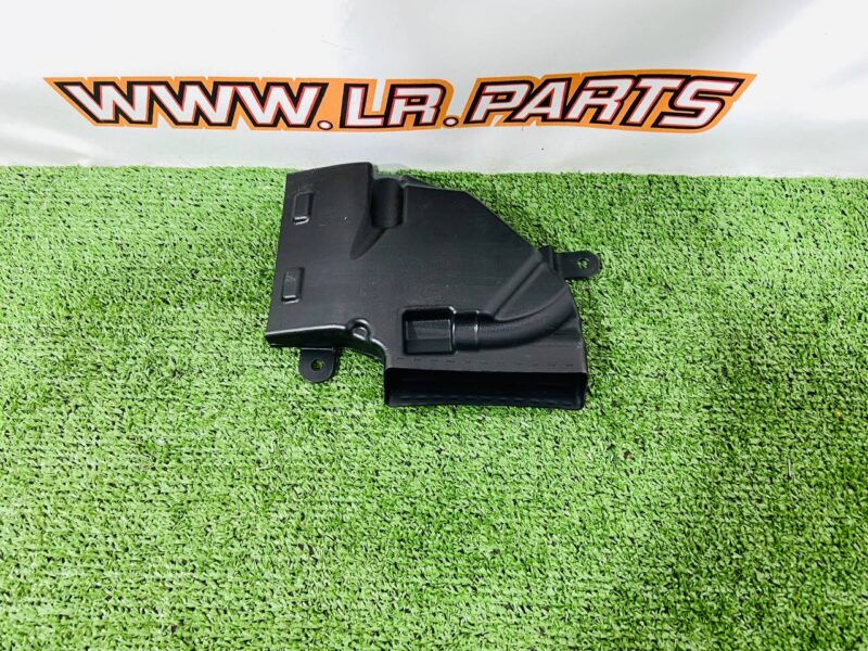 M8E201906BB Right Air Duct Range Rover L460 (2023-) Used cost  € in stock 1 pcs.