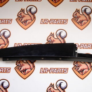 LR058489 Door molding rear right Land Rover Discovery Sport L550 (2015-) Used cost 40 € in stock 1 pcs.