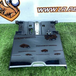 LR163967 Rear central console lid for Range Rover L460 (2023-) Used cost € in stock 1 pcs.
