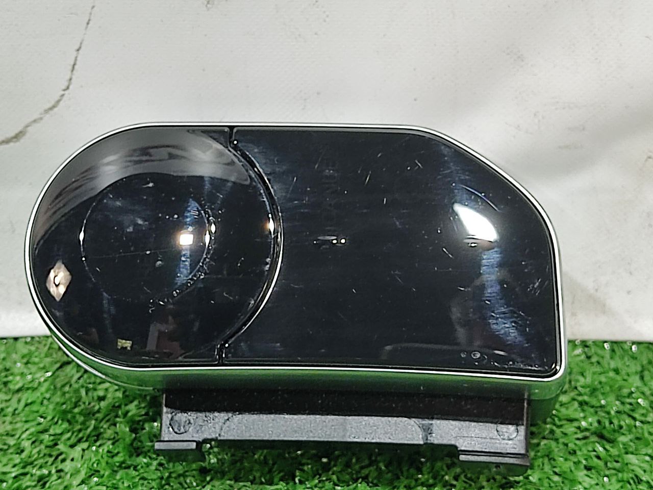 LR116681 Steering wheel button block right RANGE ROVER SPORT L494 13- Used cost 75 € in stock 1 pcs.