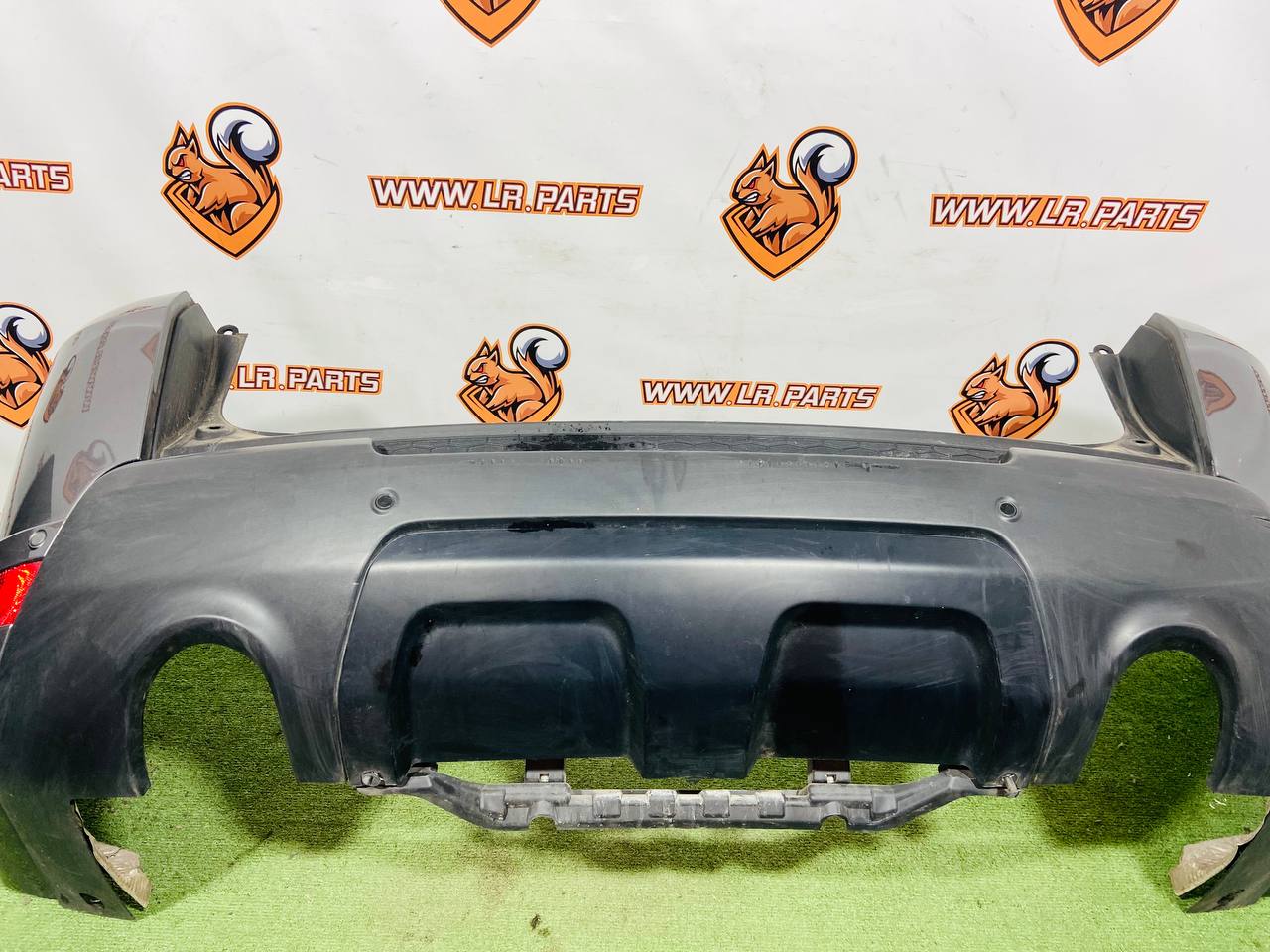 LR063195 Rear bumper assembly Range Rover Sport L494 (2014-2022) used - Image 20