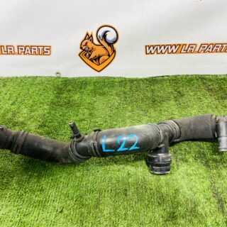 LR095226 Upper radiator pipe Range Rover Sport L494 (2013-2023) Used cost  € in stock 1 pcs.