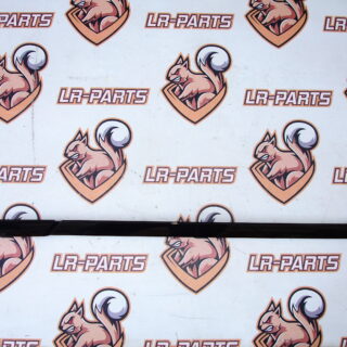 LR105211 Molding of the rear door right upper LAND ROVER DISCOVERY 5 Used cost 27,78 € in stock 1 pcs.