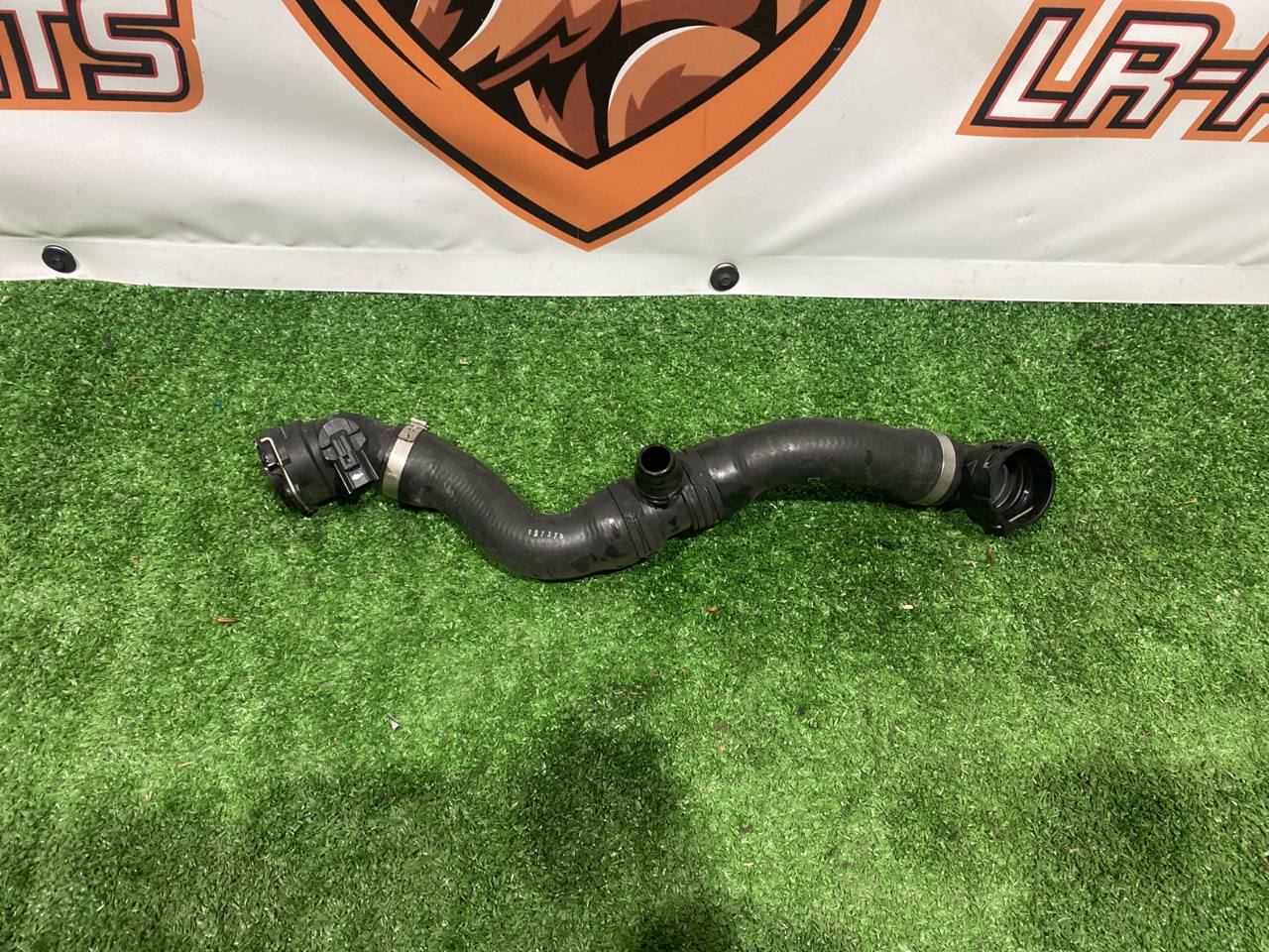 LR125237 Cooling pipe 3.0D ingenium Range Rover Sport L494 (2014-2022) Used cost 40 € in stock 1 pcs.