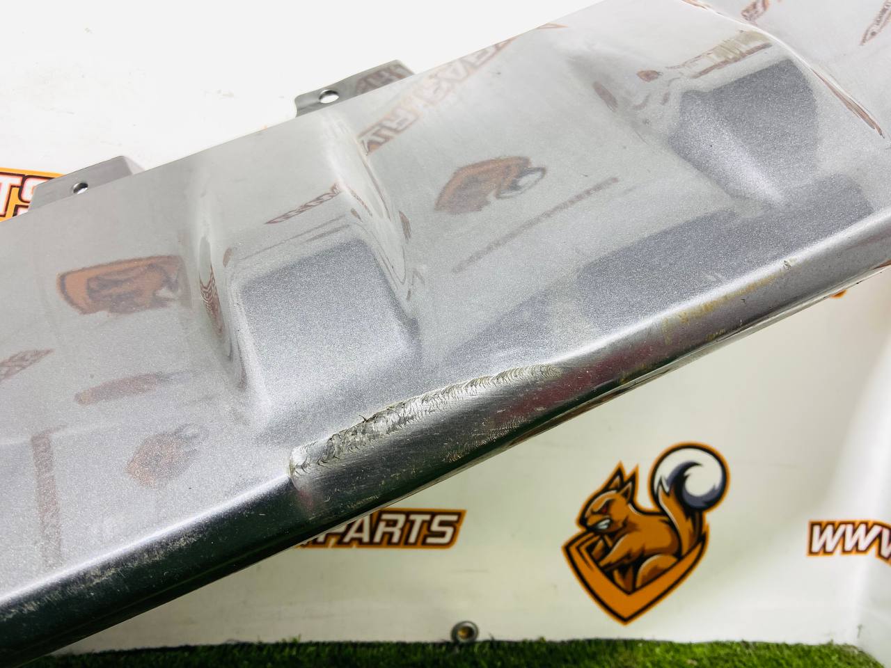 LR133276 Tow Hook Cover 2019- Land Rover Discovery Sport L550 (2015-) Used cost 100 € in stock 1 pcs.