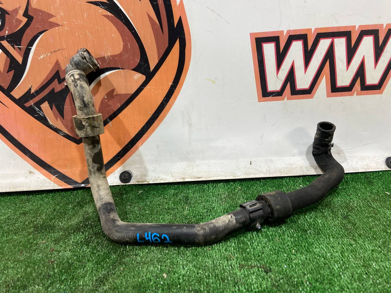 LR146748 Cooling system nozzle 3.0D ingenium Range Rover Sport L494 (2014-2022) Used cost 20 € in stock 1 pcs.