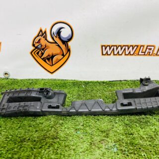 LR181595 Right headlight bracket for Range Rover L460 (2023-) Used cost  € in stock 1 pcs.