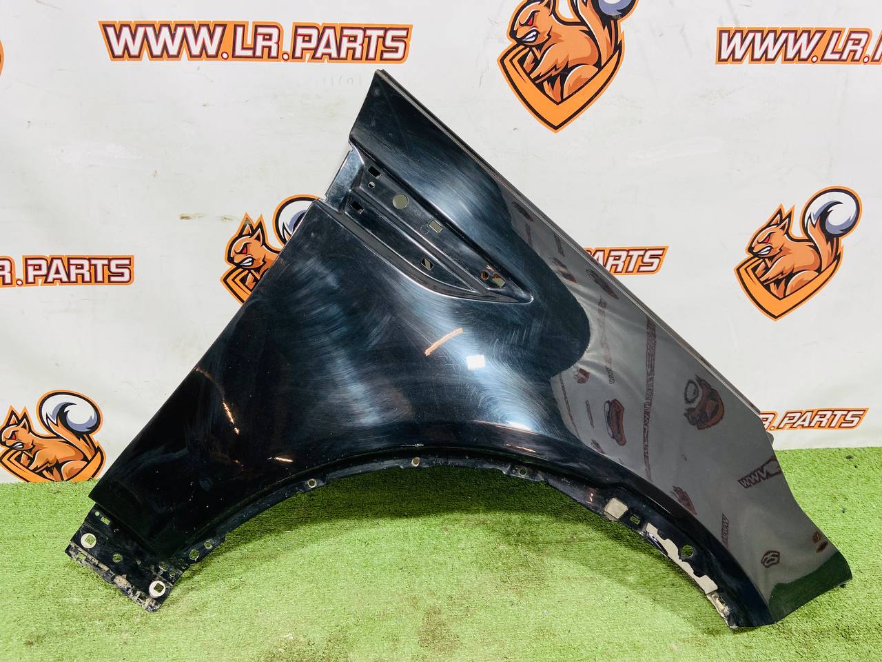 LR080199 Front right wing LAND ROVER DISCOVERY 5 Used - Image 27