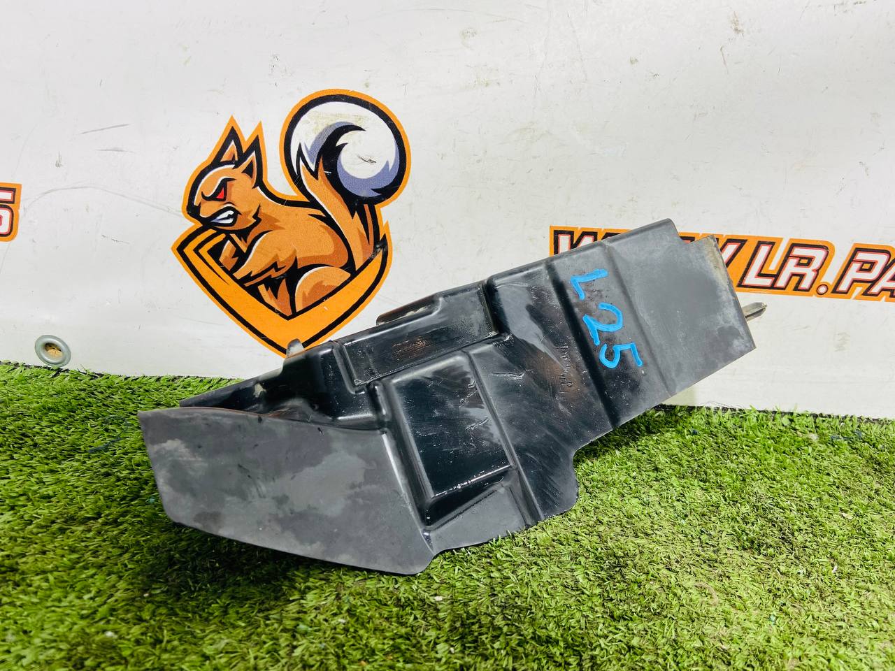 LR082867 Ventilation deflector left Land Rover Discovery 5 L462 (2017-) used - Image 15