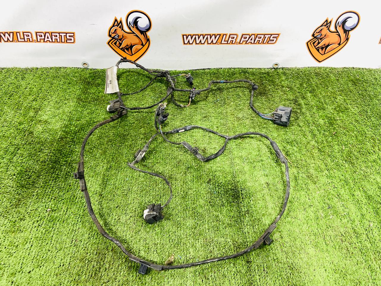 LR089642 Used Range Rover Sport L494 (2014-2022) bumper lane wiring cost 100 € in stock 1 pcs.