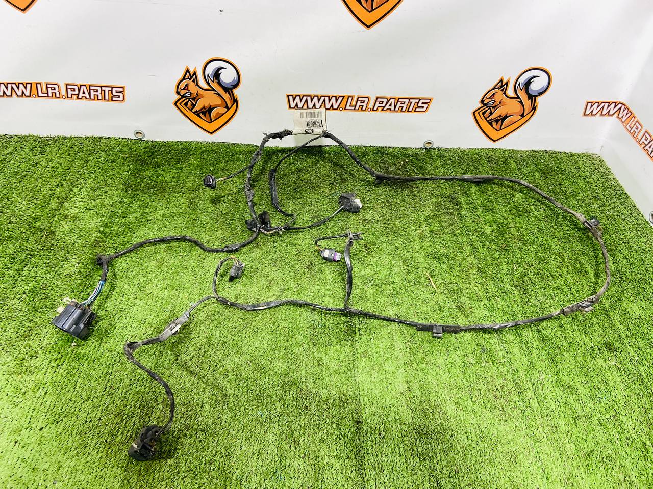 LR089642 Used Range Rover Sport L494 (2014-2022) bumper lane wiring cost 100 € in stock 1 pcs.