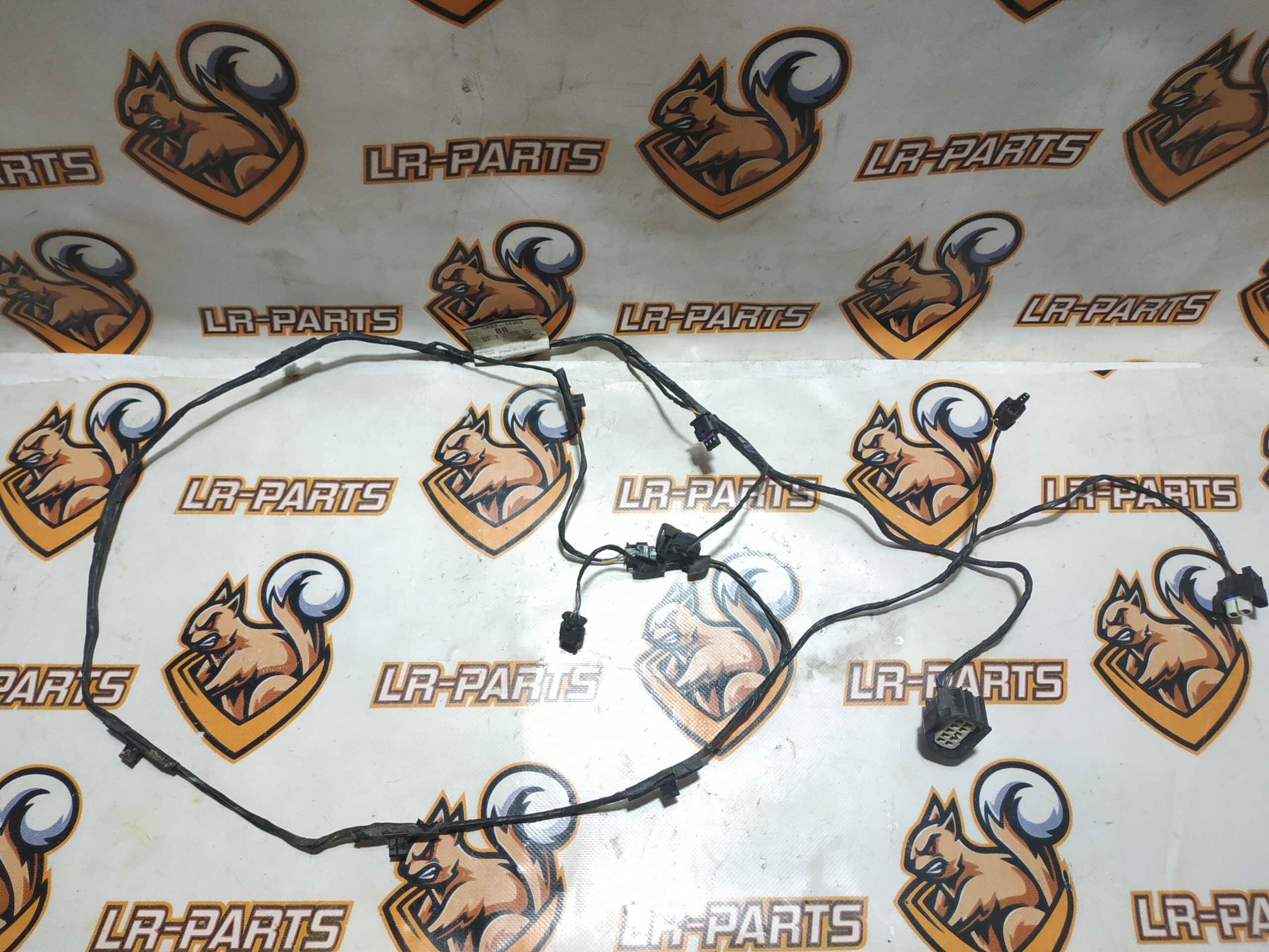 LR089642 Used Range Rover Sport L494 (2014-2022) bumper lane wiring cost 100 € in stock 1 pcs.